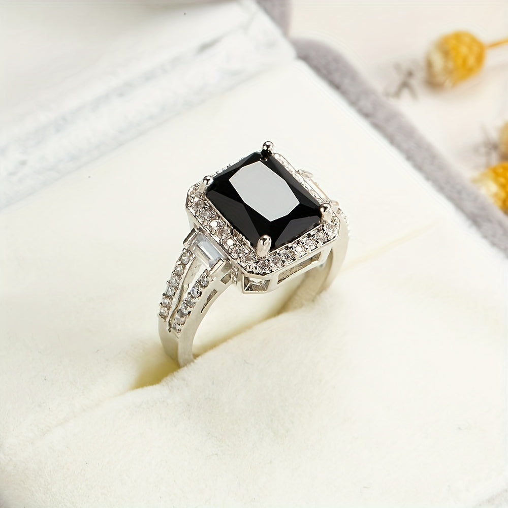 Eleganter Onyx-Zirkonia Statement-Ring