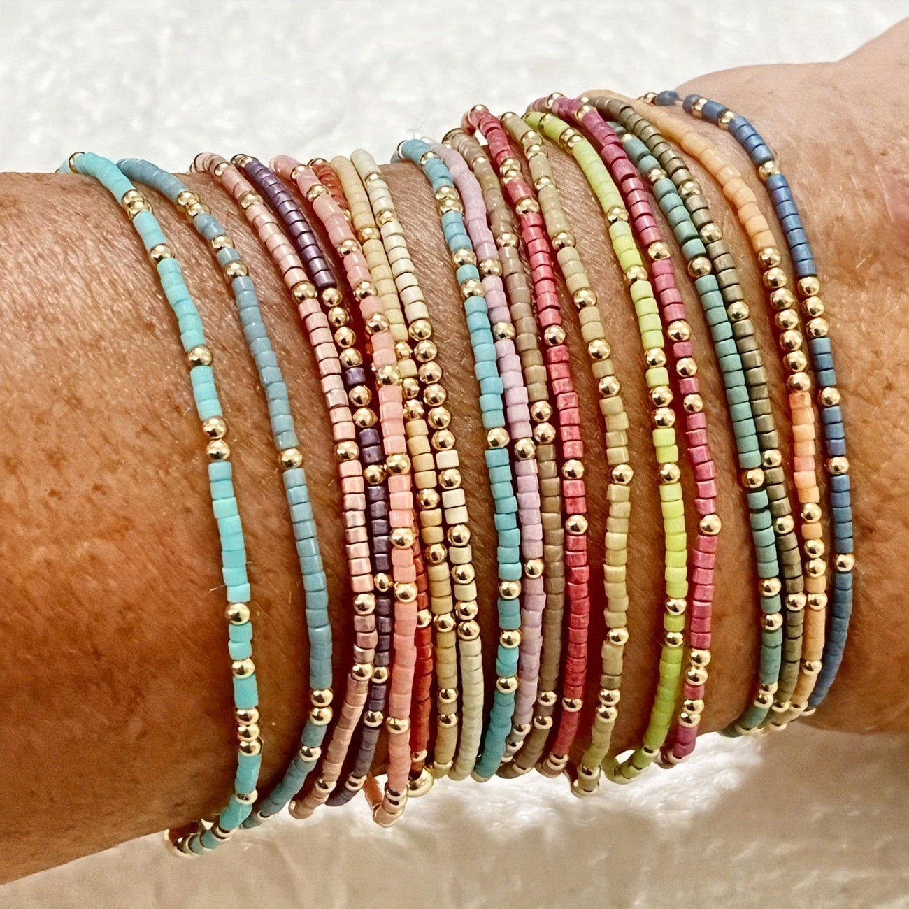 Boho buntes Perlenarmband-Set