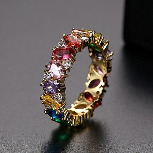 Luna - Einzigartiger Ring mit goldenen Edelsteinen