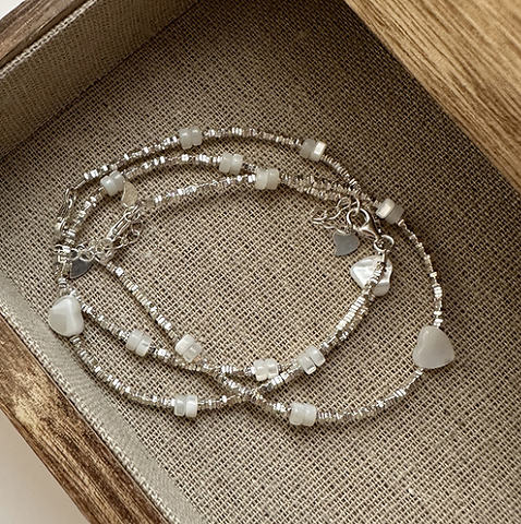 Klassische Vintage-Perlenarmband-Kollektion