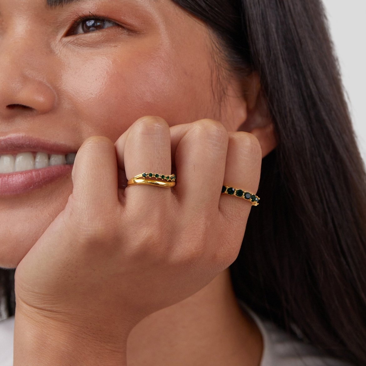 Mary - Smaragdgrüner Geschichteter Ring
