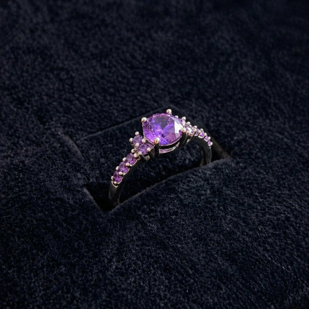Eleganter Amethyst-Ring aus Weißgold