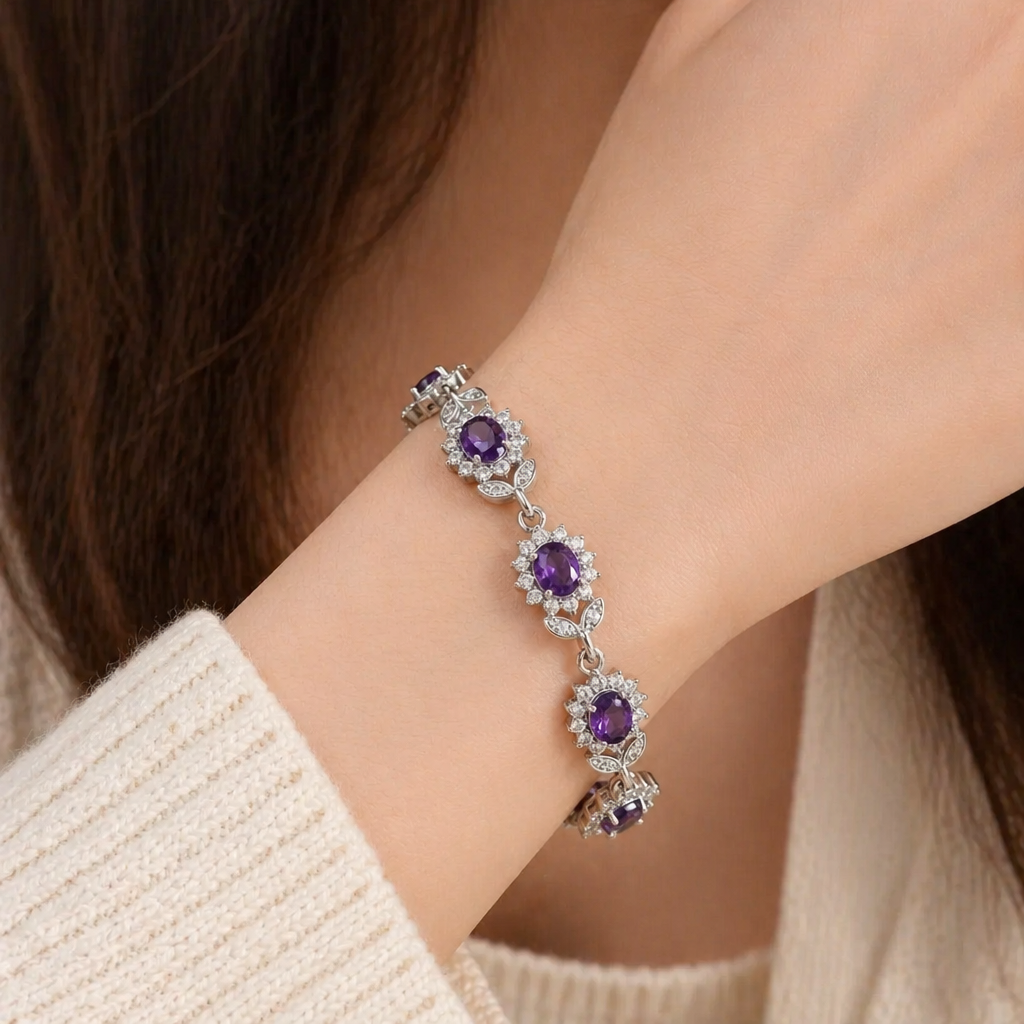 Elegantes botanisches Armband aus Weißgold