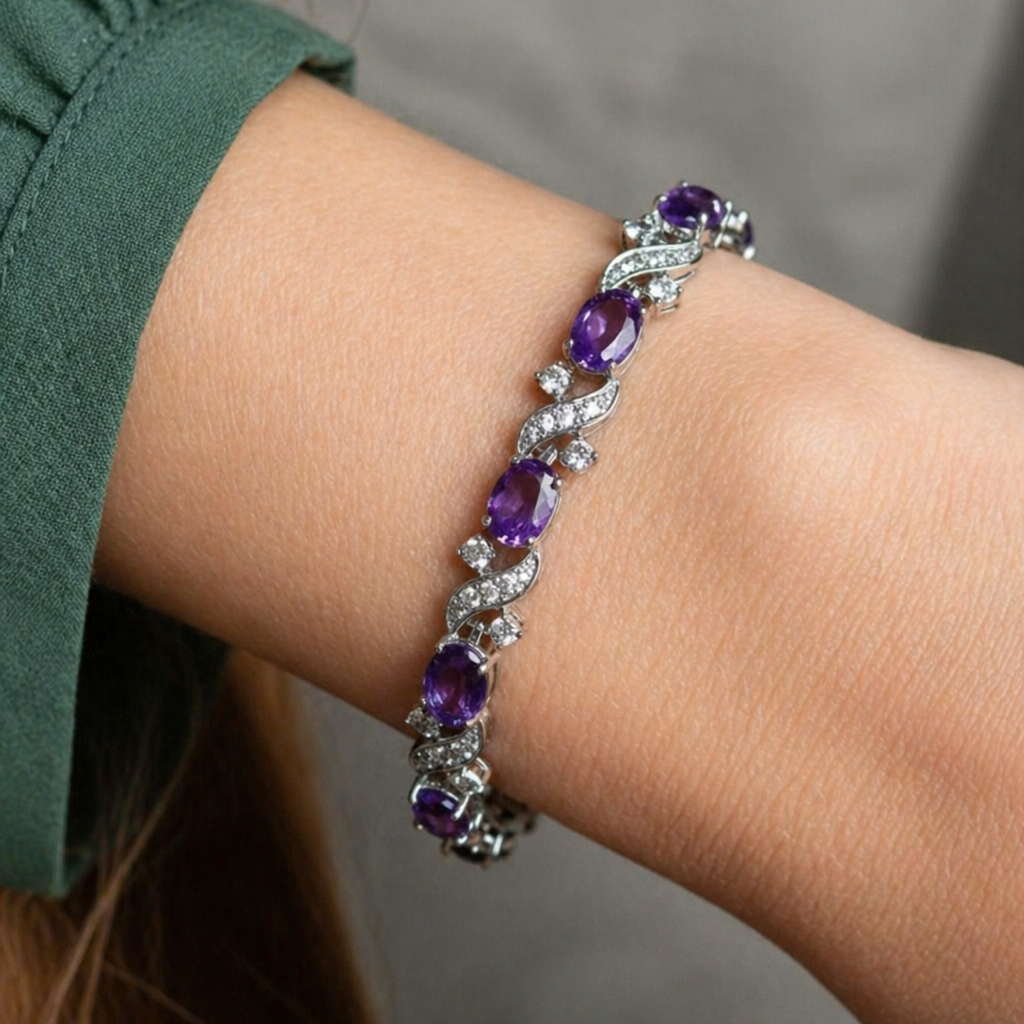 Elegantes Amethyst Armband aus Weißgold