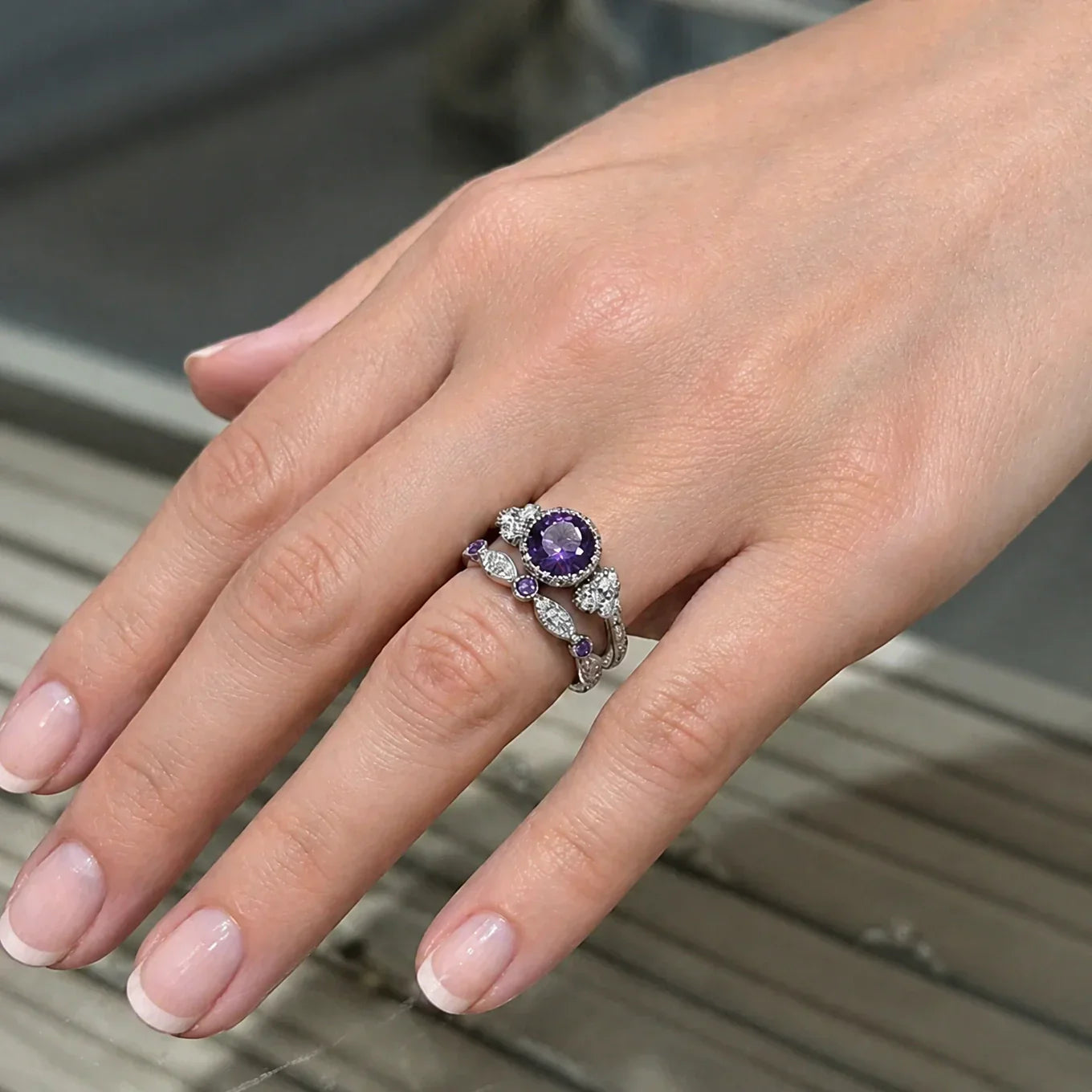 Elegantes Kronenring-Set aus Weißgold