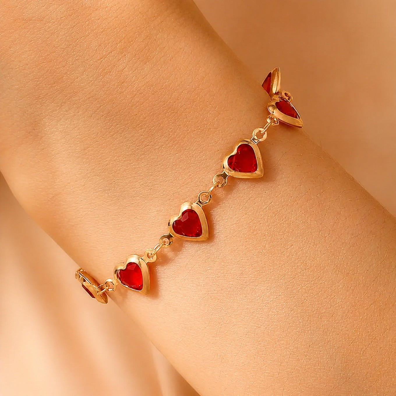 Elegantes Edelstein-Cluster-Armband aus Gold