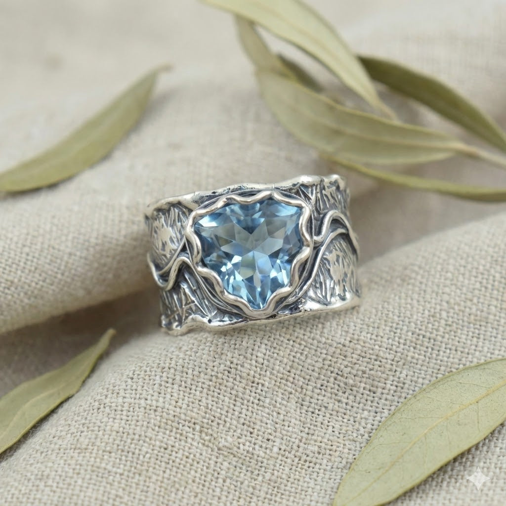 Blauer Topas Statement-Ring